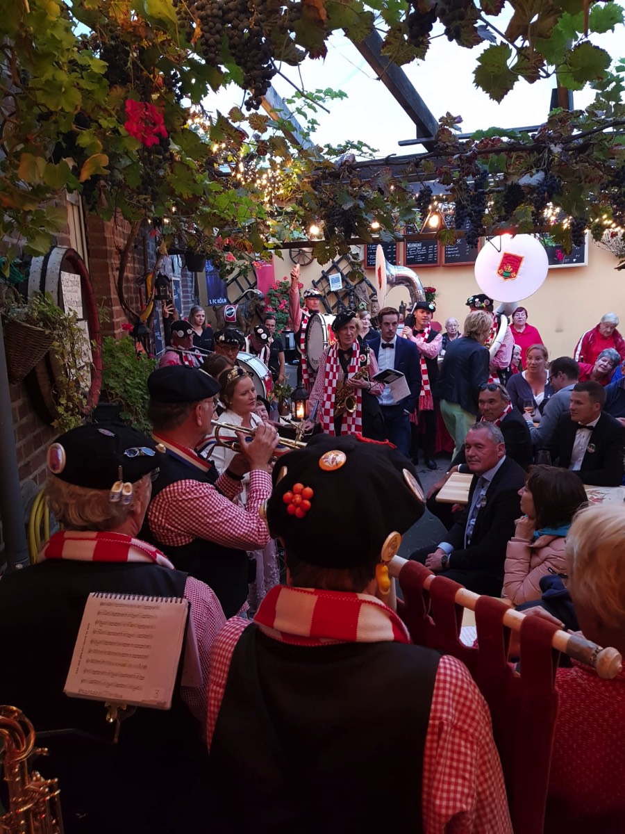 Stacks Image 4501972